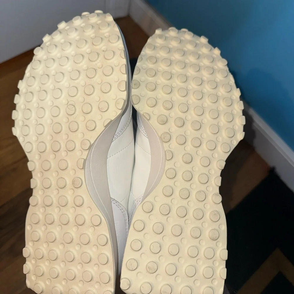 New Balance 327 White Leather - Size 9.5 Men and 11 Women Unisex - Picture 5 of 7